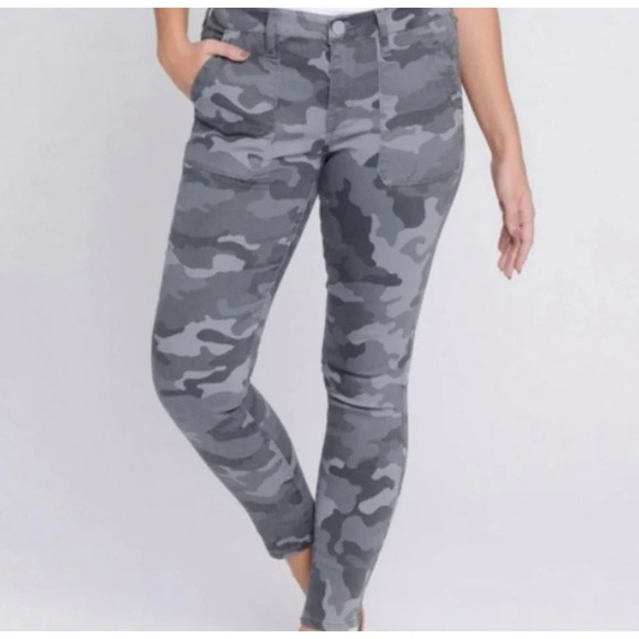 NWT Seven7 Utility Ankle Skinny Concrete Camo Pants Size 12 x 29" Inseam - Picture 1 of 7